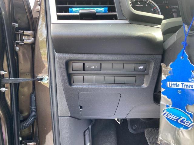 Photo of 2022 Deep Bronze Metallic Mitsubishi Outlander