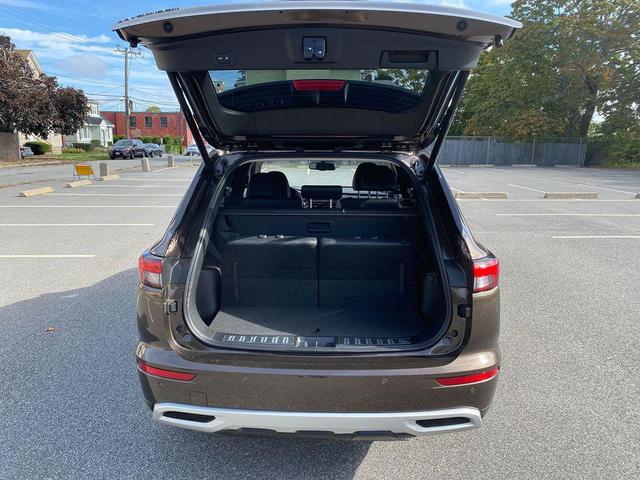 Photo of 2022 Deep Bronze Metallic Mitsubishi Outlander