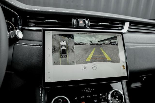 Photo of 2026 Fuji White Jaguar F-PACE