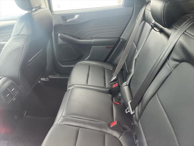 Photo of 2022 ICONIC SILVER Ford Escape