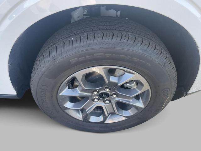 Photo of 2025 OXFORD WHITE Ford Maverick