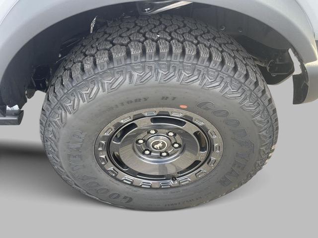 Photo of 2025 OXFORD WHITE Ford Bronco