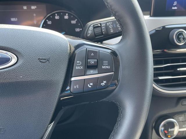 Photo of 2022 AGATE BLACK METALLIC Ford Escape