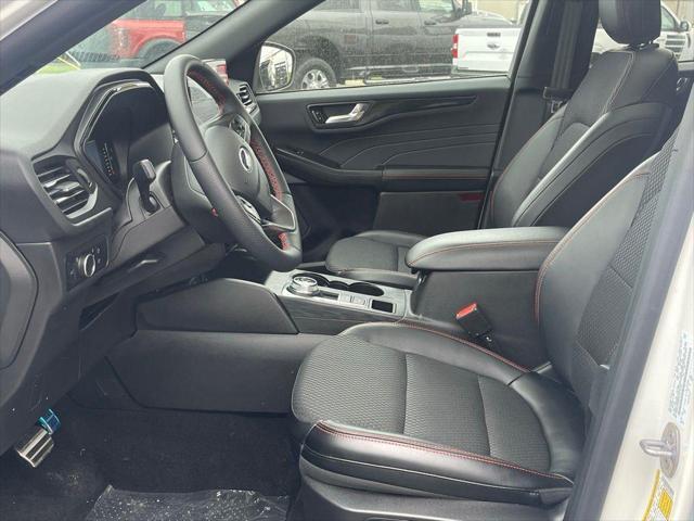 Photo of 2024 STAR WHITE METALLIC TRI-COAT Ford Escape