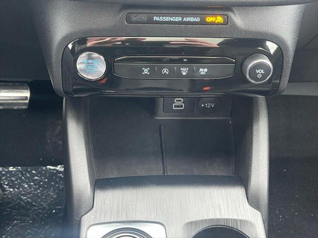 Photo of 2024 STAR WHITE METALLIC TRI-COAT Ford Escape