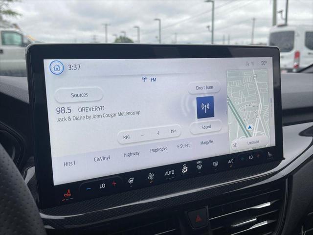 Photo of 2024 STAR WHITE METALLIC TRI-COAT Ford Escape