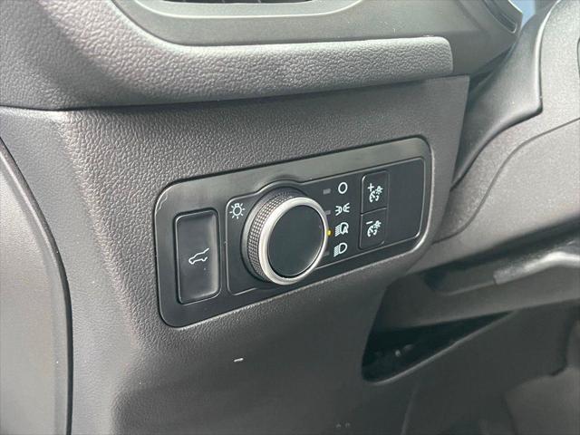 Photo of 2024 STAR WHITE METALLIC TRI-COAT Ford Escape