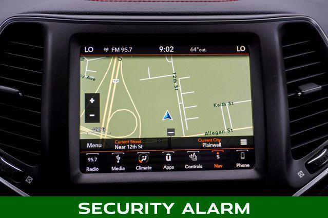 Photo of 2019 Sting-Gray Clearcoat Jeep Cherokee
