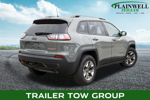 Photo of 2019 Sting-Gray Clearcoat Jeep Cherokee