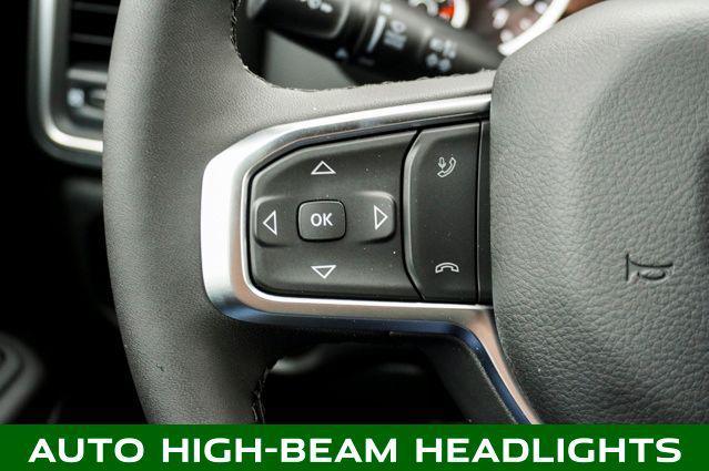 Photo of 2025 Diamond Black Crystal Pearlcoat RAM 1500