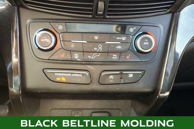 Photo of 2017 Lightning Blue Metallic Ford Escape