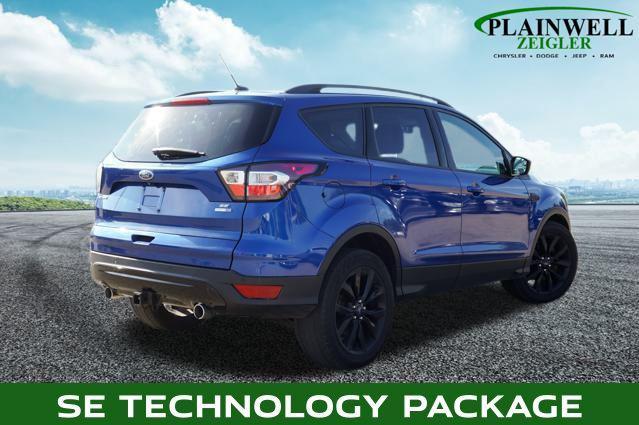 Photo of 2017 Lightning Blue Metallic Ford Escape