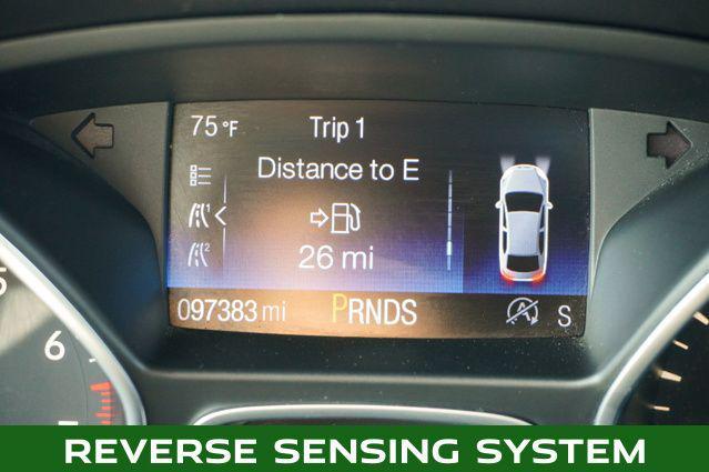 Photo of 2017 Lightning Blue Metallic Ford Escape