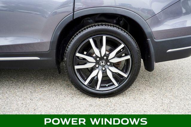 Photo of 2020 Modern Steel Metallic Honda Pilot