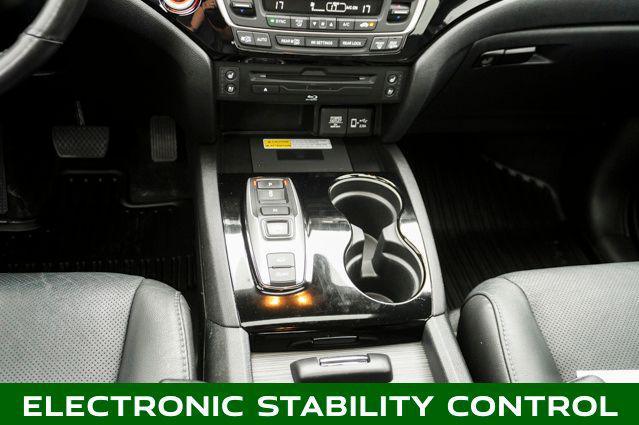Photo of 2020 Modern Steel Metallic Honda Pilot