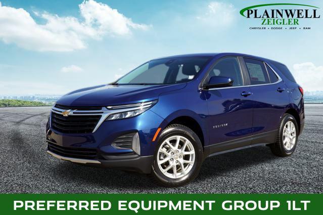 Photo of 2022 Blue Glow Metallic Chevrolet Equinox