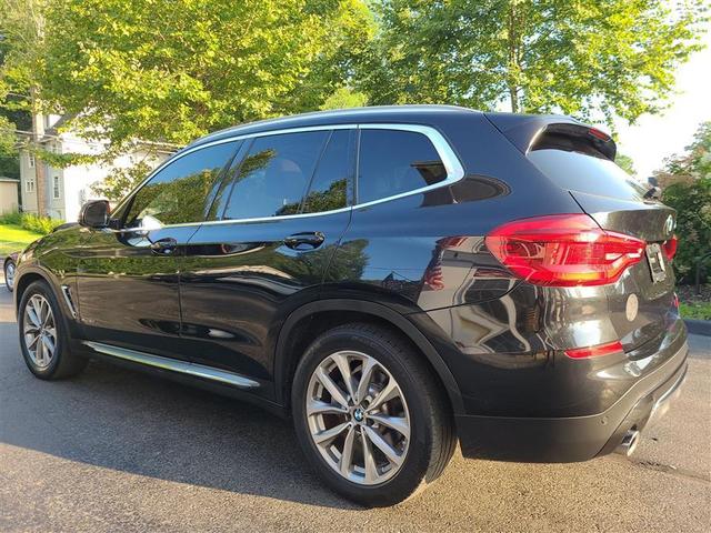 Photo of 2018 Black Sapphire Metallic BMW X3