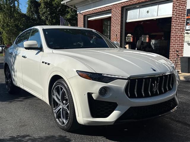 Photo of 2020 Bianco Maserati Levante
