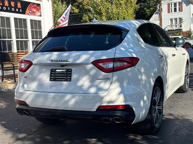 Photo of 2020 Bianco Maserati Levante