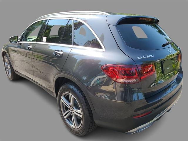 Photo of 2020 Obsidian Black Metallic Mercedes-Benz GLC 300
