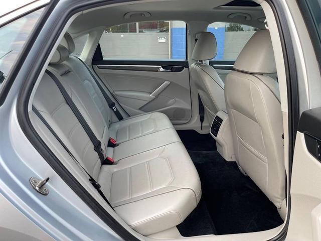 Photo of 2016 Reflex Silver Metallic Volkswagen Passat