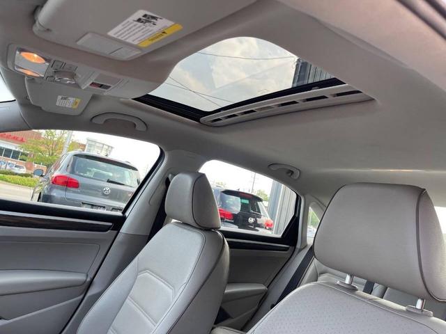 Photo of 2016 Reflex Silver Metallic Volkswagen Passat