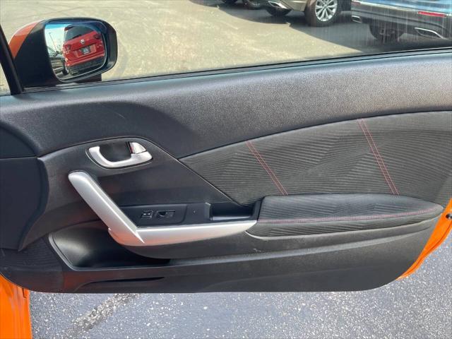 Photo of 2015 Orange Fire Pearl Honda Civic