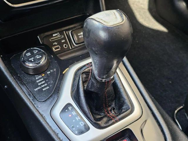 Photo of 2015  Jeep Cherokee