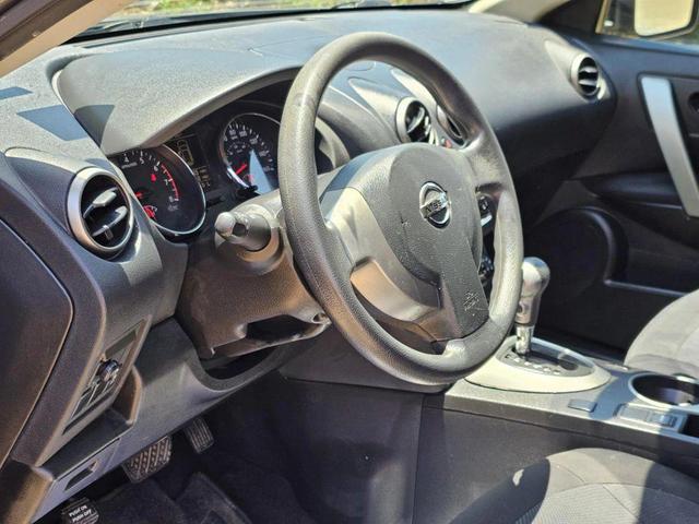 Photo of 2015  Nissan Rogue Select