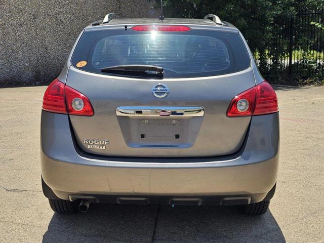 Photo of 2015  Nissan Rogue Select
