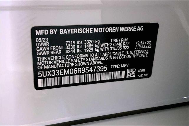 Photo of 2024 Mineral White Metallic BMW X7