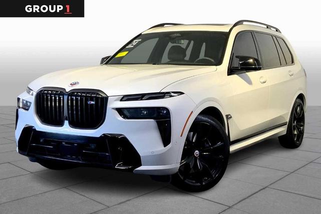 Photo of 2024 Mineral White Metallic BMW X7