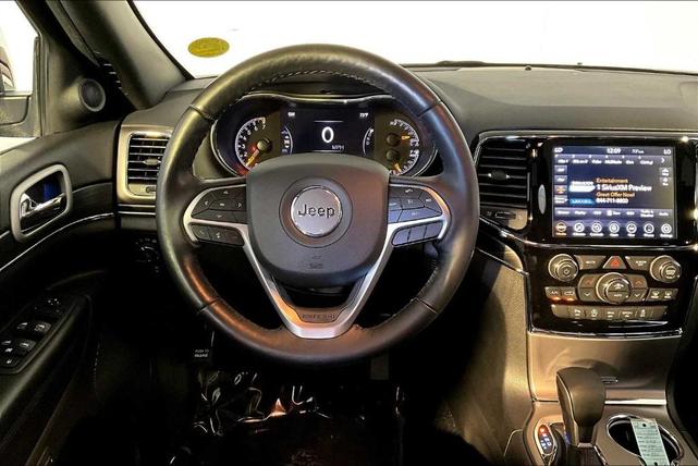 Photo of 2021 Velvet Red Pearlcoat Jeep Grand Cherokee