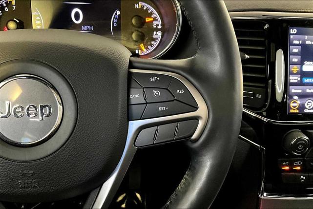 Photo of 2021 Velvet Red Pearlcoat Jeep Grand Cherokee