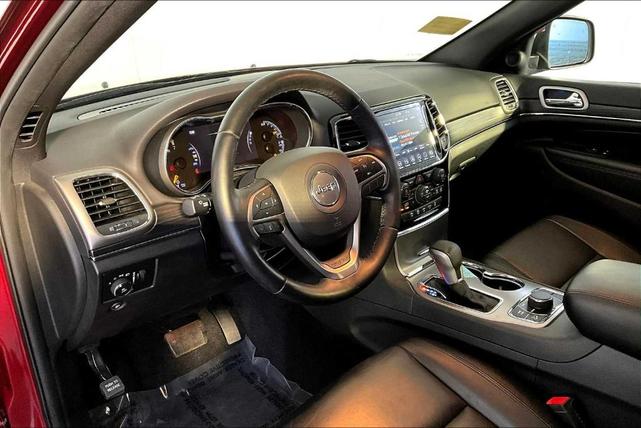 Photo of 2021 Velvet Red Pearlcoat Jeep Grand Cherokee