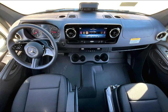 Photo of 2025 White Mercedes-Benz Sprinter 2500