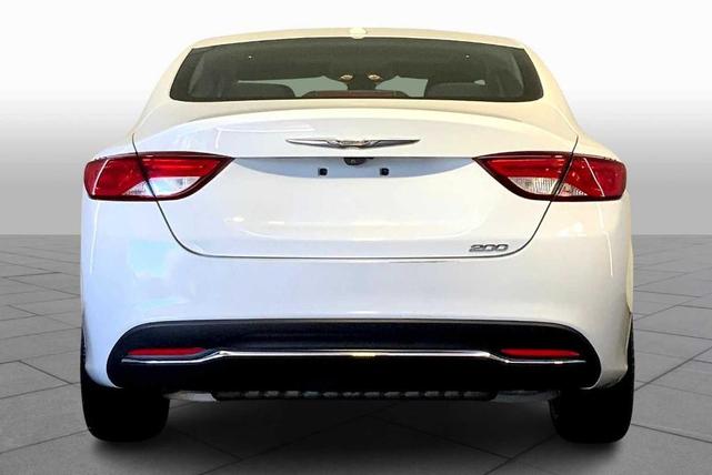 Photo of 2015 Bright White Clearcoat Chrysler 200