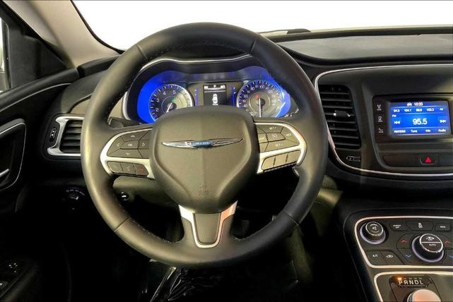Photo of 2015 Bright White Clearcoat Chrysler 200