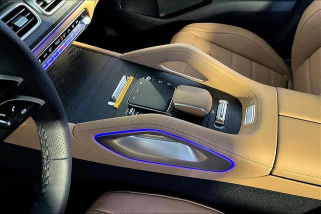 Photo of 2025 White Mercedes-Benz GLS 450