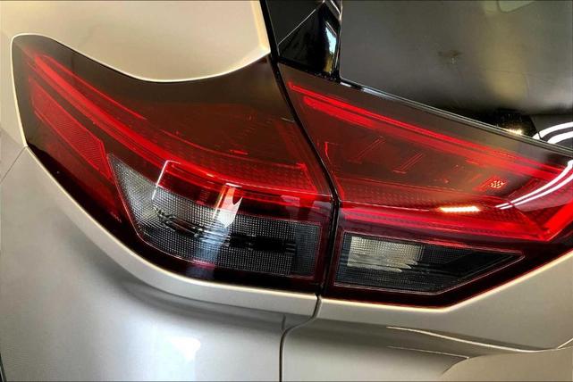 Photo of 2021 Champagne Silver Nissan Rogue
