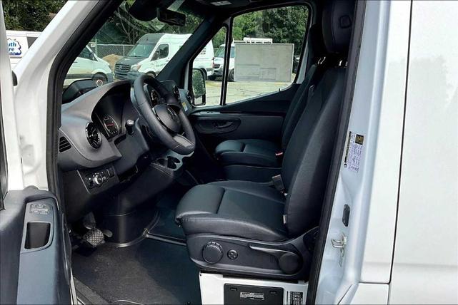 Photo of 2025 White Mercedes-Benz Sprinter 2500