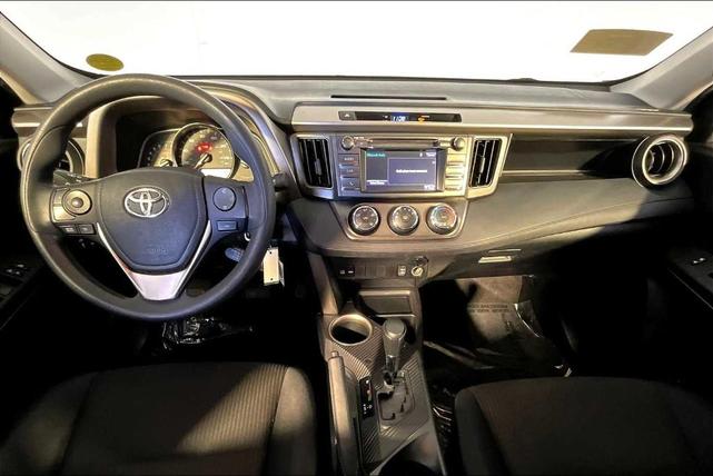 Photo of 2015 Classic Silver Metallic Toyota RAV4