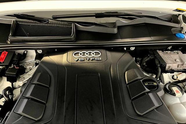 Photo of 2019 Carrara White Audi Q7