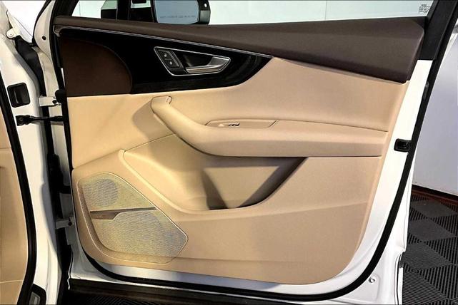 Photo of 2019 Carrara White Audi Q7