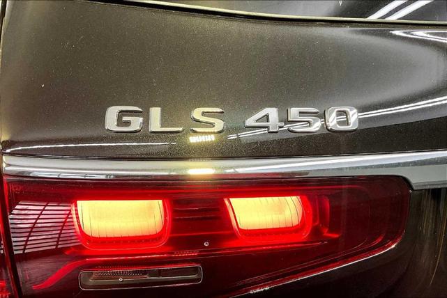 Photo of 2026 Black Mercedes-Benz GLS 450