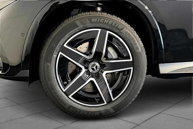 Photo of 2026 Black Mercedes-Benz GLC 300