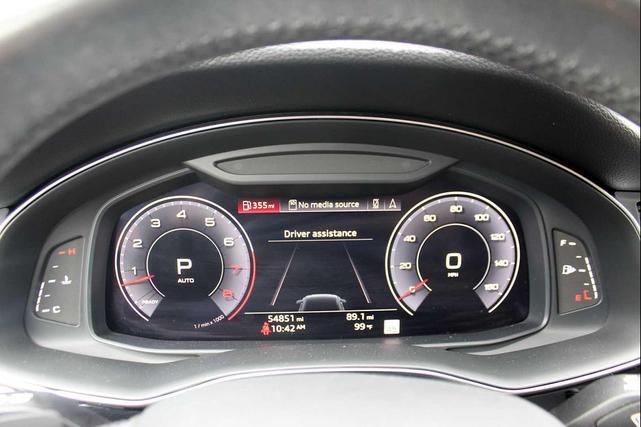 Photo of 2019 Orca Black Metallic Audi Q8