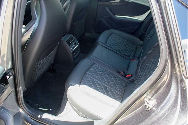 Photo of 2024 Daytona Gray Pearl Effect Audi S4