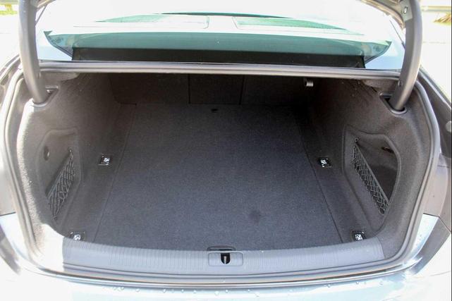 Photo of 2024 Daytona Gray Pearl Effect Audi S4