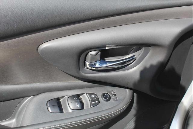Photo of 2020 Brilliant Silver Metallic Nissan Murano